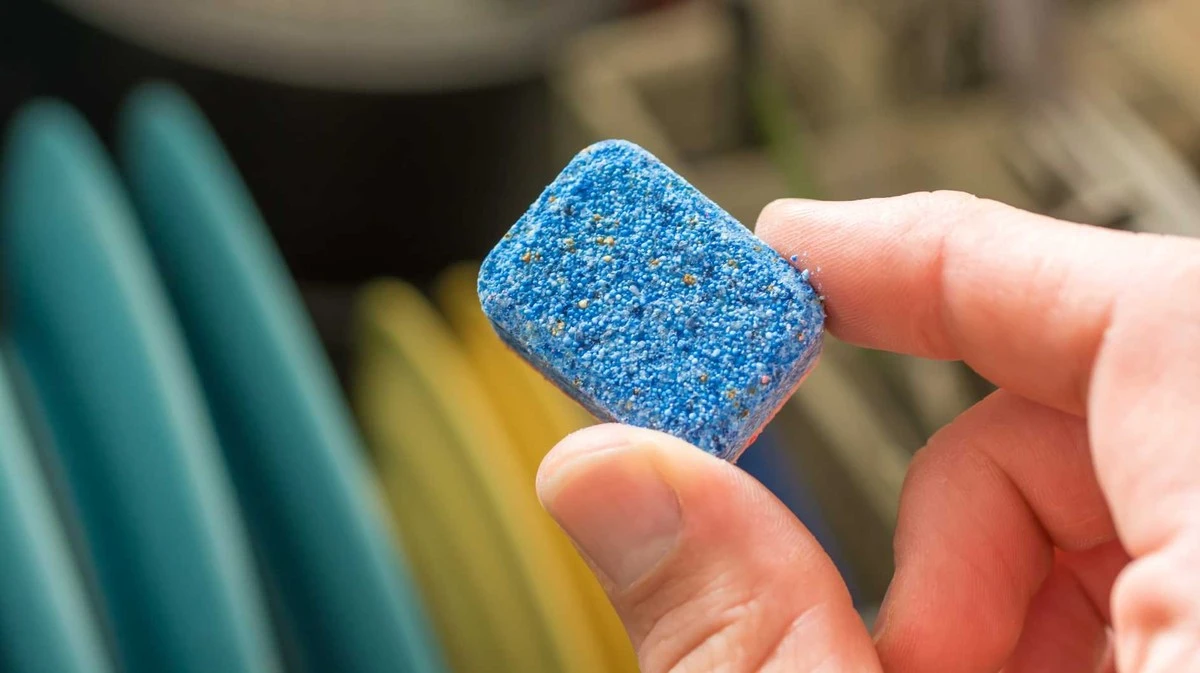 De blauwe AH vaatwastablet: 12 hacks die je leven veranderen