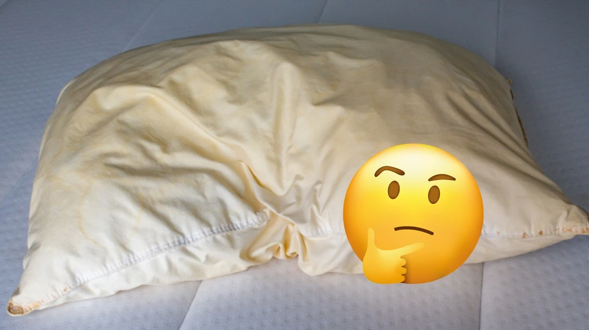 Waarom die gele vlekken op je kussen gevaarlijker zijn dan je denkt