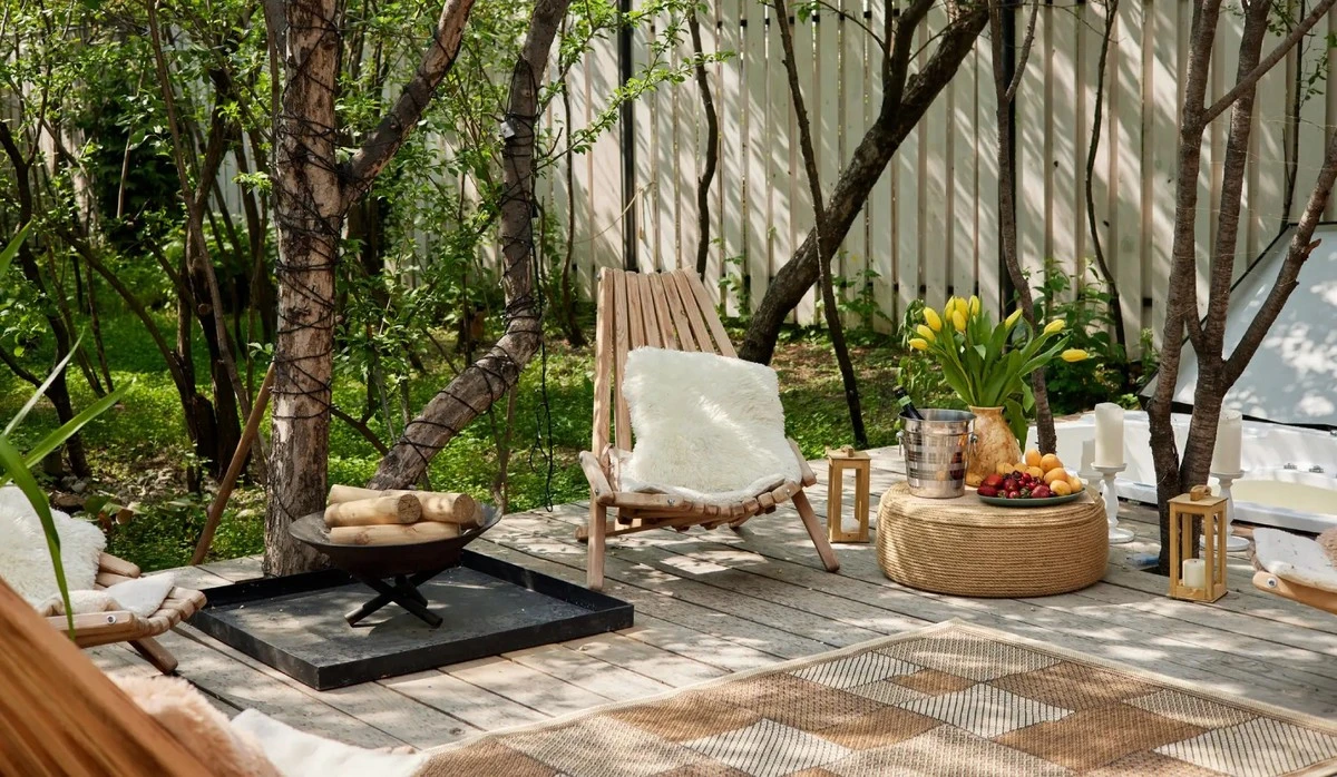 Waarom ervaren tuiniers altijd een koperen munt in hun bloempot leggen