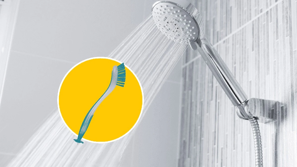 Waarom slimme huishoudens altijd een afwasborstel in de douche laten staan